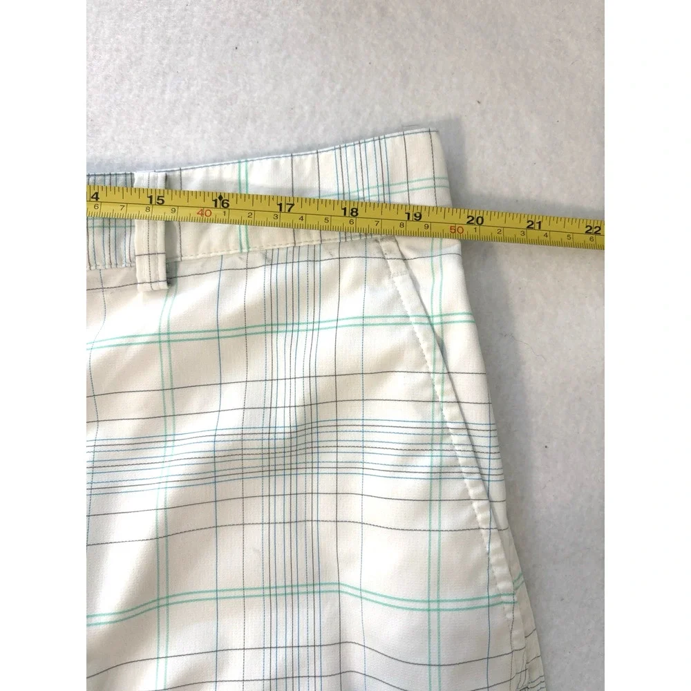 Nike Golf‎ Shorts Plaid Shorts White Green Blue Lightweight Performance Size 38